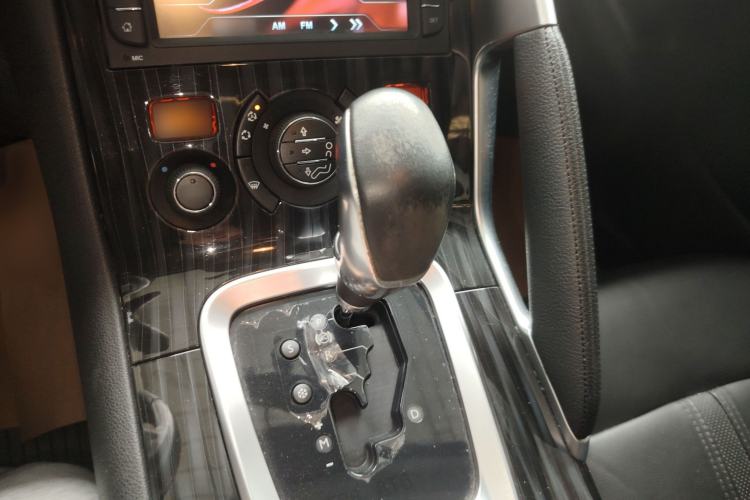 Used Peugeot 3008 2015 2.0L Automatic Trend Edition
