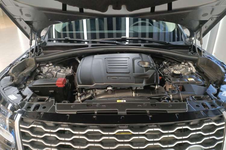 Used Land Rover Range Rover Velar 2023 250 PS

