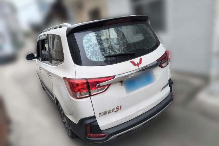 Used Wuling Hongguang 2016 1.5L S1 Deluxe Model China V-standard