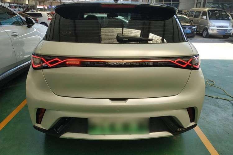 Used BYD Dolphin 2023 420 km Fashion Edition
