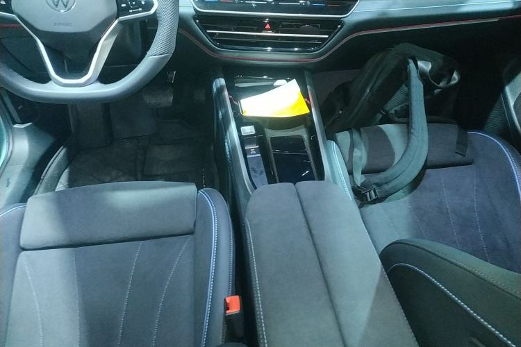 Used Volkswagen Passat 2025 Pro 380TSI Starry Dragon Luxury Edition
