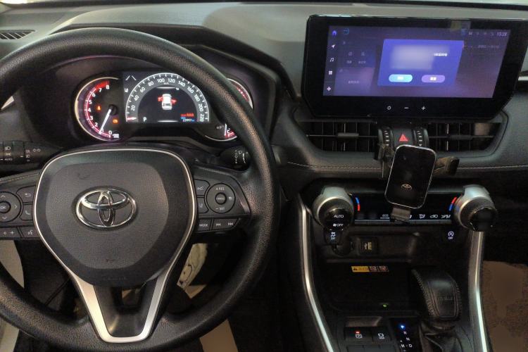 Used Toyota RAV4 2023 2.0L CVT Two-Wheel Drive Fashion Edition
