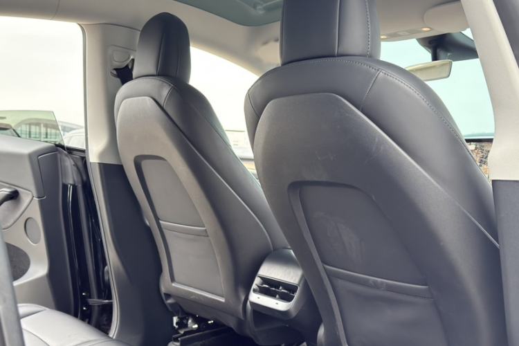 Used Tesla Model Y 2021 Standard Range Rear-Wheel Drive Version