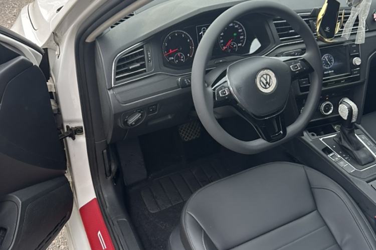 Used Volkswagen Lamando 2019 230TSI DSG Fashion Edition China VI
