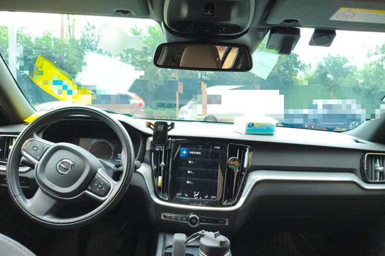 Used Volvo S60 2022 B4 Zhiyi Luxury Edition
