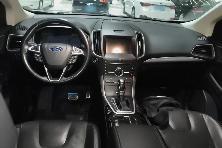 Used Ford Edge 2015 2.0T GTDi Four-Wheel Drive Prestige Model
