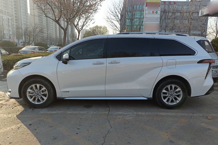 Used Toyota Granvia 2023 2.5L Hybrid Comfort Edition