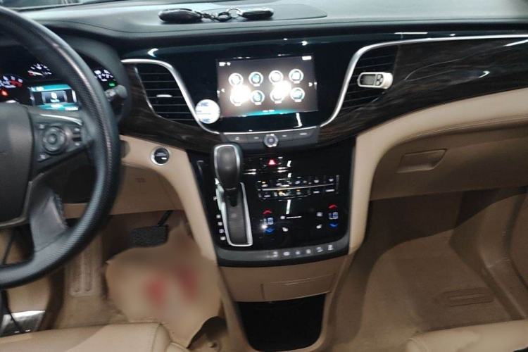 Used Buick GL8 2017 ES 28T Luxury Model China V Standard
