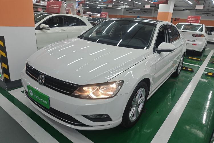 Used Volkswagen Lamando 2017 280TSI DSG Comfort Edition
