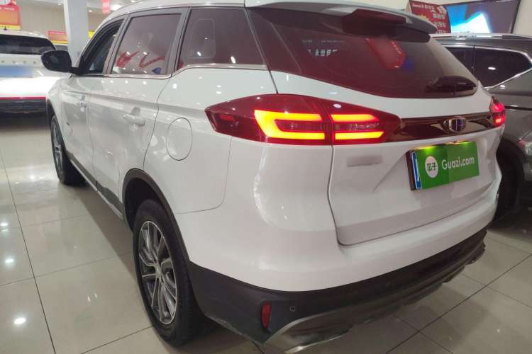 Used Geely Auto Emgrand X7 Sport 2020 1.8TD DCT Two-Wheel Drive Smart Connect 4G-Enabled Version
