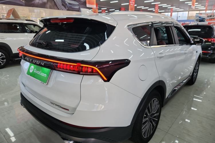 Used JETOUR X70 PLUS 2023 1.5T DCT Ziqiang PRO 7-Seater
