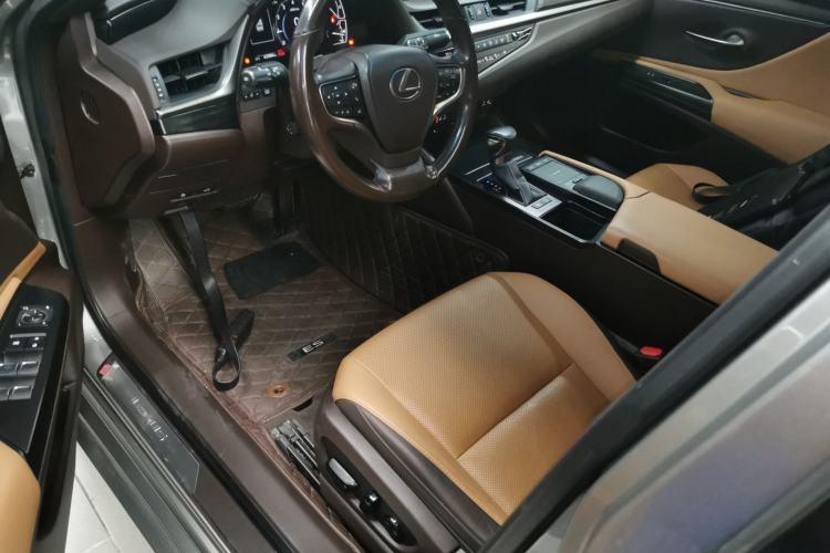 Used Lexus ES 2020 260 Excellence Edition