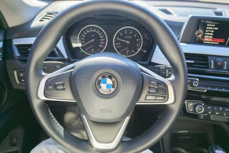 Used BMW X1 2016 sDrive18Li Premium Edition
