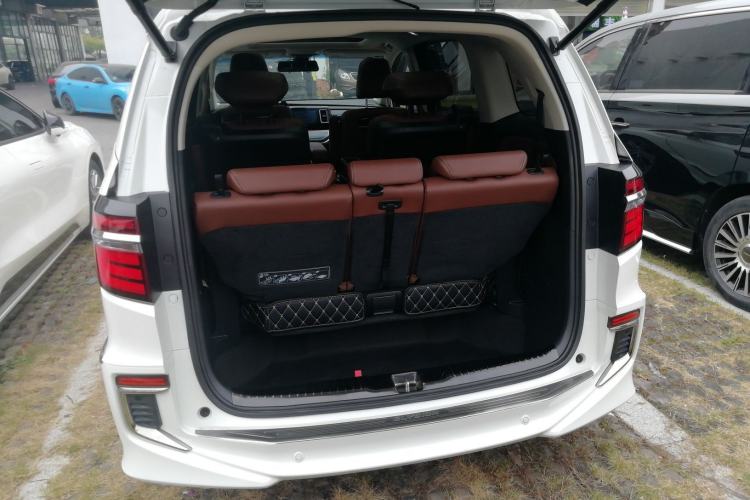 Used Honda Elysion 2019 2.0L Hybrid Supreme Edition
