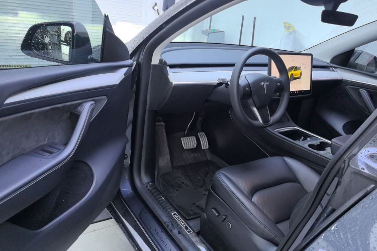 Used Tesla Model Y 2024 Rear-Wheel-Drive Version