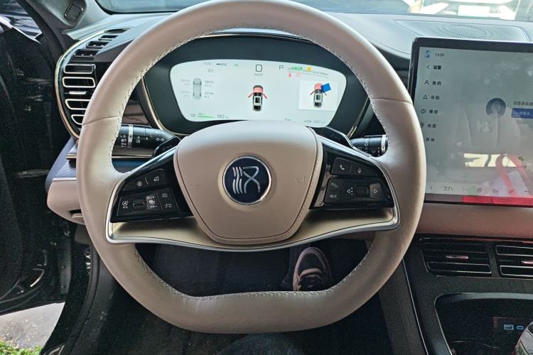 Used BYD Han 2025 EV with 701 km of Laser Radar-Enabled Intelligent Driving