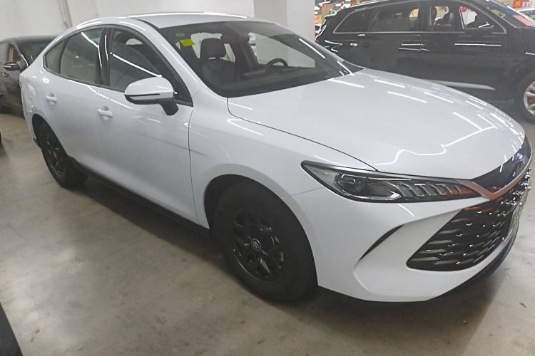 Used BYD Qin PLUS 2025 DM-i Smart Drive 55KM Leading Model
