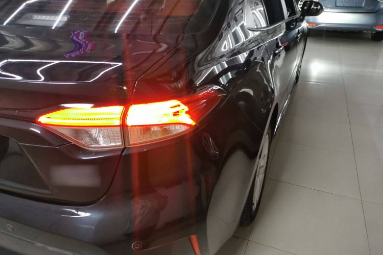 Used Toyota Levin 2021 Dual-Motor 1.8H E-CVT Leading Edition
