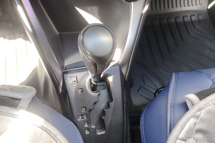 Used Toyota YARiS L 2015 1.5E Automatic Charm Edition
