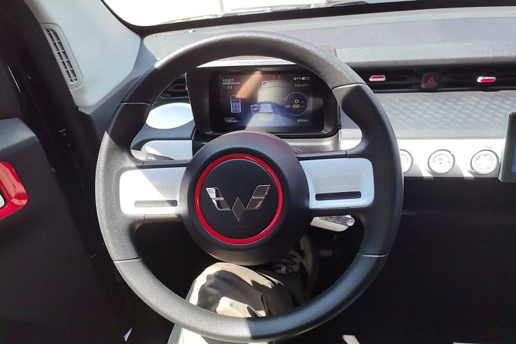 Used Wuling Hongguang MINIEV 2022 GAMEBOY 200km Gaming Edition with Lithium Iron Phosphate
