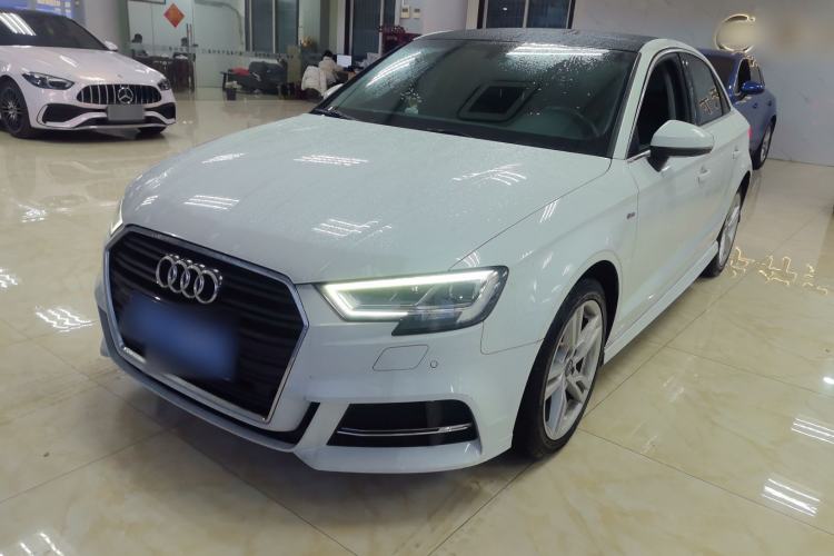 Used Audi A3 2019 Limousine 35 TFSI Fashion Edition China VI Emission Standard