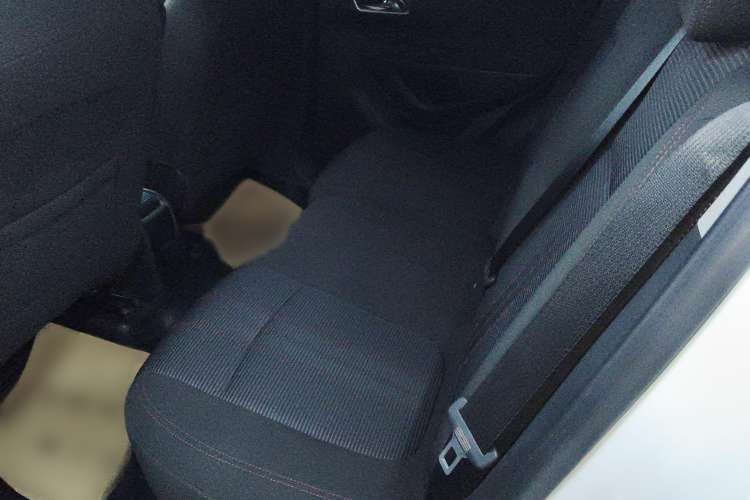 Used Buick Encore 2015 1.4T Automatic Two-Wheel Drive Urban Elite Version
