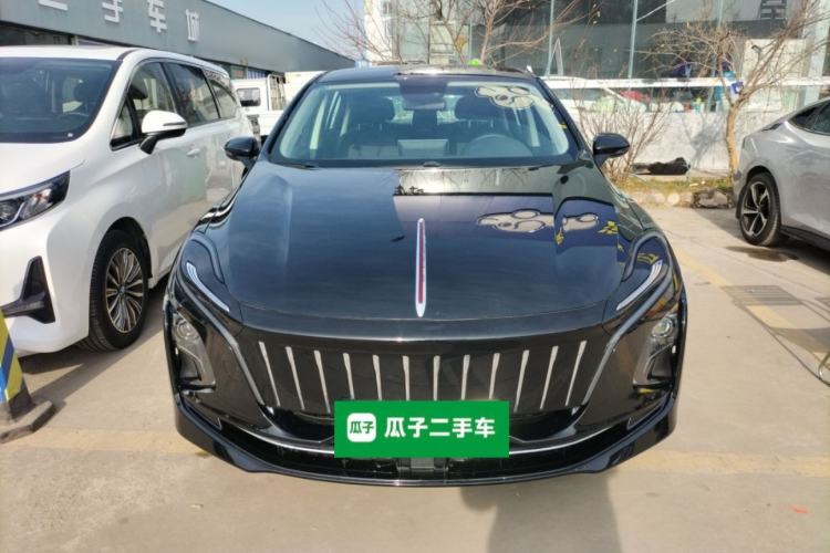 Used Hongqi E-QM5 2022 431 km Charge & Enjoy Edition