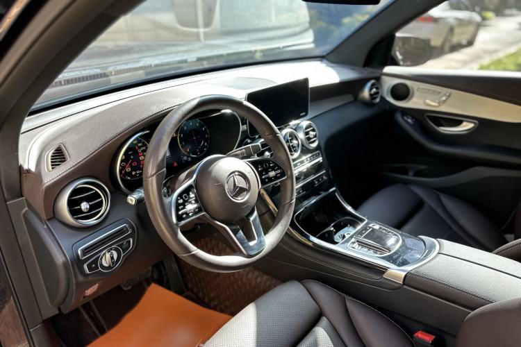 Used Mercedes-Benz GLC 2020 Facelift GLC 260 L 4MATIC Luxury Edition