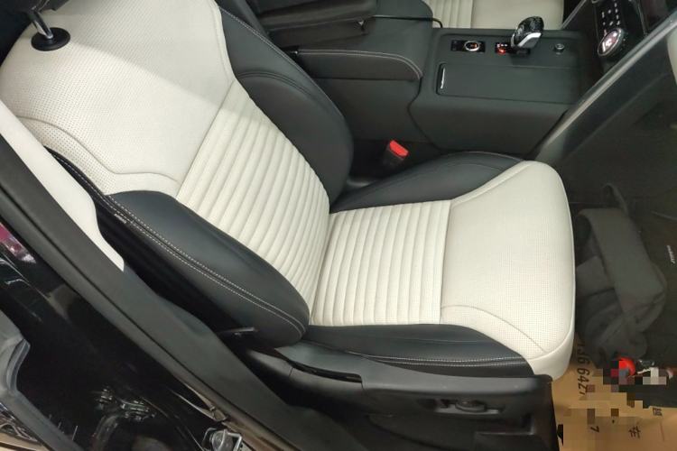 Used Land Rover Discovery 2021 360 PS R-Dynamic S
