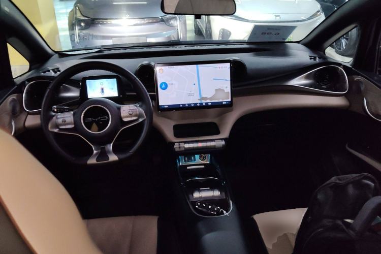 Used BYD Dolphin 2023 420 km Fashion Edition
