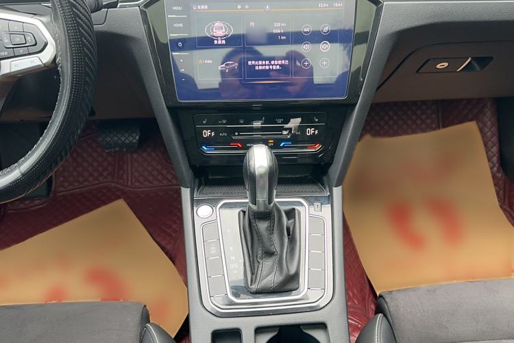 Used Volkswagen Magotan 2021 330TSI DSG 30th Anniversary Edition
