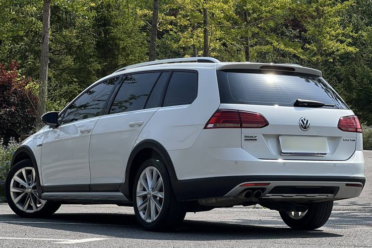 Used Volkswagen Golf 2019 1.8TSI Travel Edition