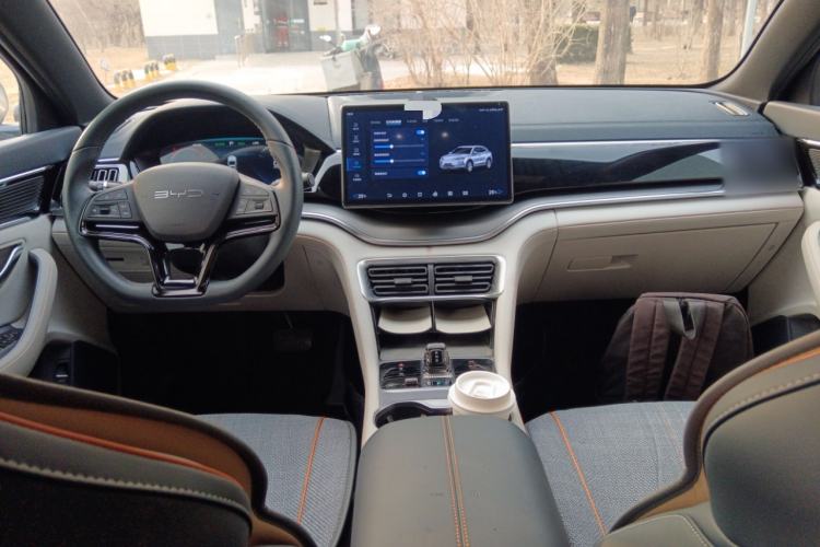 Used BYD Song PLUS New Energy 2024 Honor Edition EV 520km Premium Model
