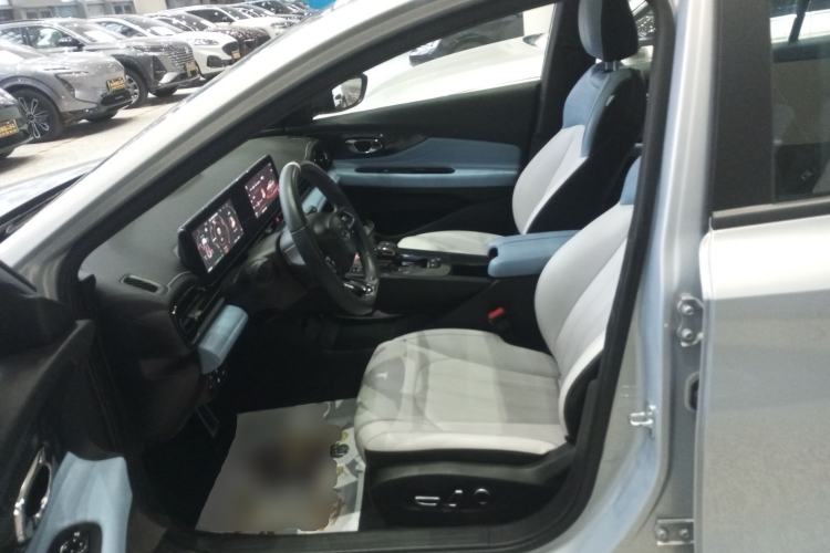 Used GAC Trumpchi EMPOW 2023 Shadow Leopard H Smart Hybrid Edition
