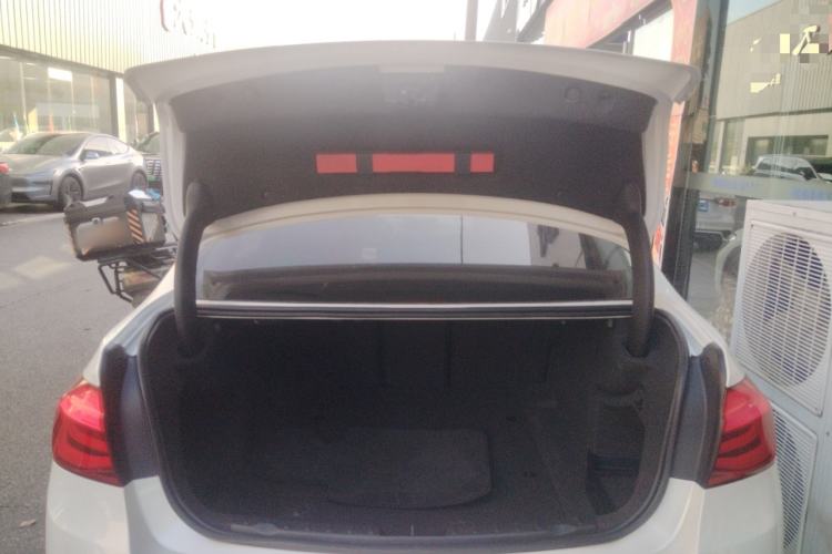 Used BMW 3 Series 2017 320Li Fashion Model
