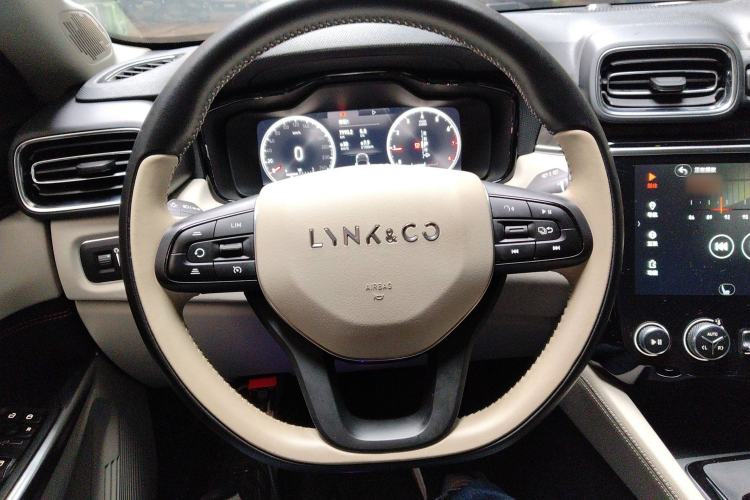 Used Lynk & Co 02 2019 1.5T DCT Two-Wheel Drive Zhaoban Version China VI Standard
