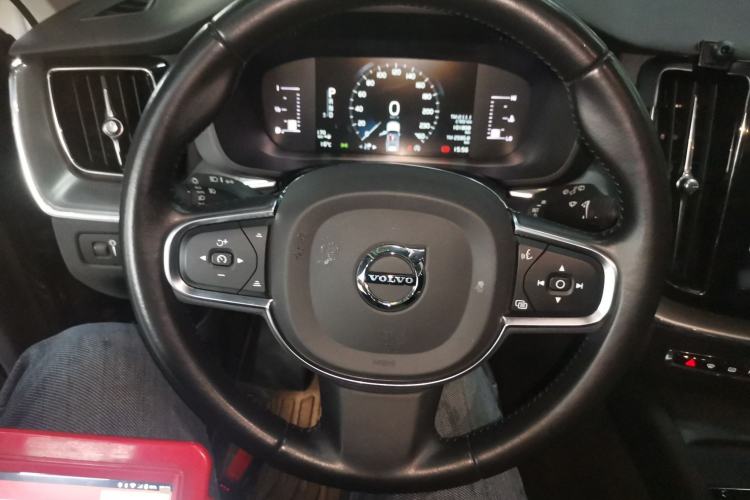 Used Volvo XC60 2020 T5 4x4 Zhiyi Luxury Edition
