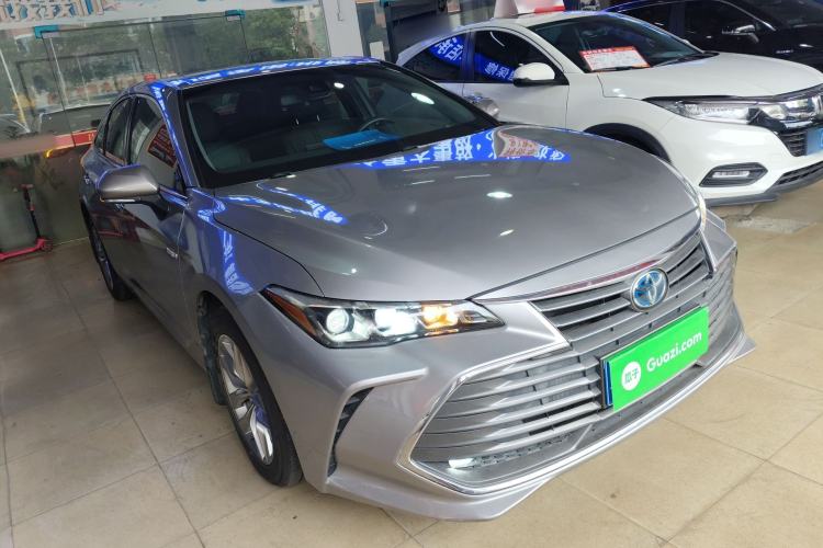 Used Toyota Avalon 2019 Dual-Engine 2.5L Luxury Edition China VI Standard
