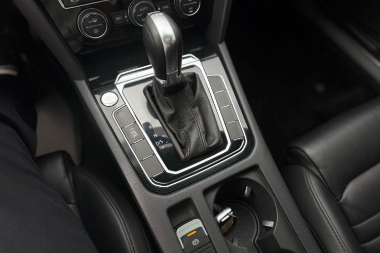 Used Volkswagen Magotan 2019 330TSI DSG Luxury Version China VI Standard