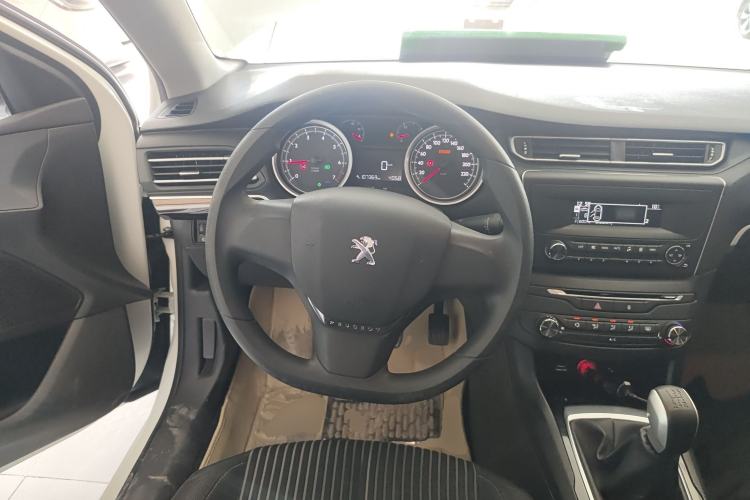 Used Peugeot 408 2014 1.8L Manual Leading Edition
