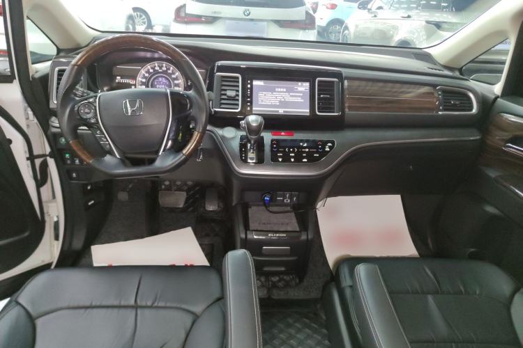 Used Honda Elysion 2016 2.4L Classic Edition
