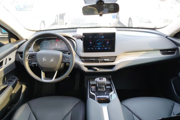 Used Hongqi E-QM5 2024 610 km PLUS
