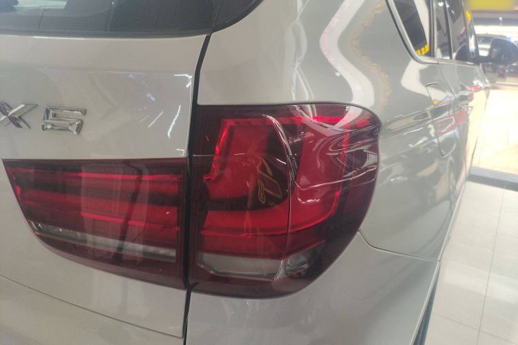 Used BMW X5 2015 xDrive28i
