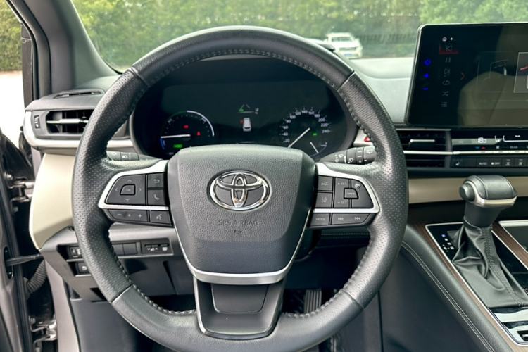 Used Toyota Sienna 2021 2.5L Hybrid Luxury Edition
