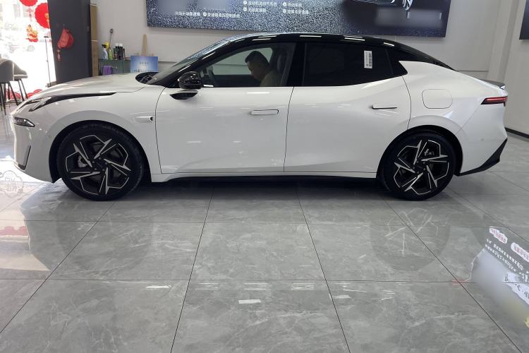 Used Lynk & Co 07 2024 EM-P 126 Long-Range Ultra
