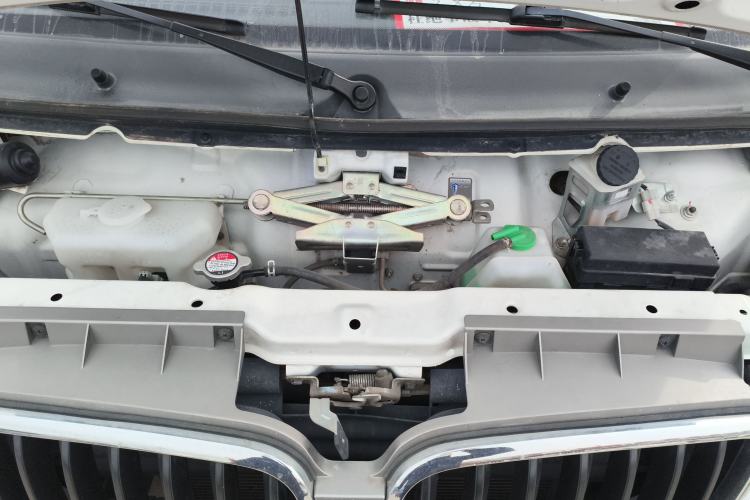 Used Jinbei New Hiace X30L 2019 1.5L Van Wealth Edition China VI SWC15M
