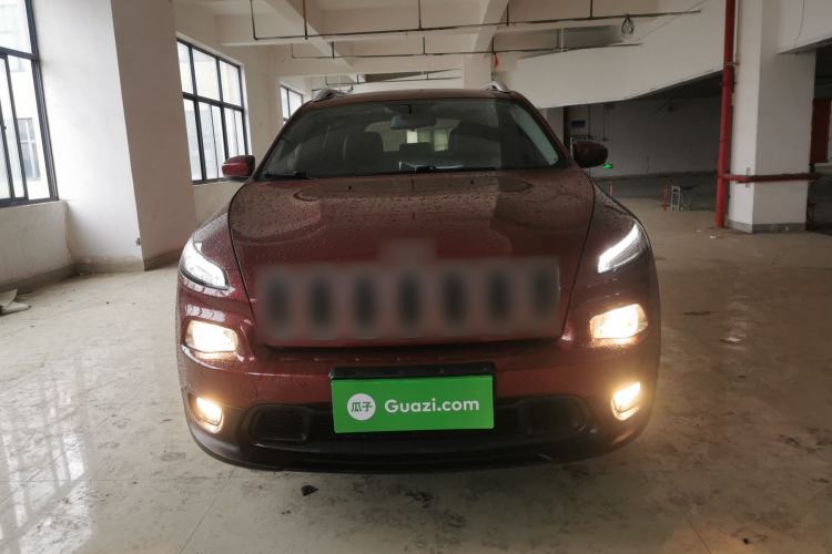 Used  Cherokee 2016 2.4L Leading Edition