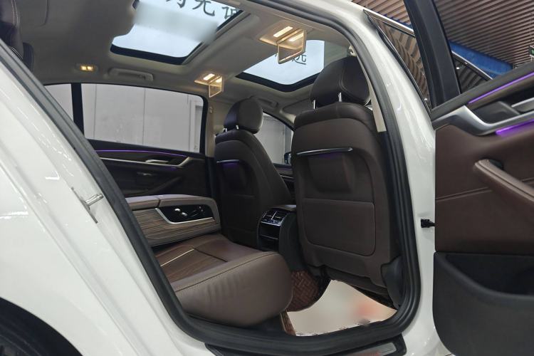 Used BMW 5 Series 2019 Facelifted 530Li Leading Edition Luxury Package
