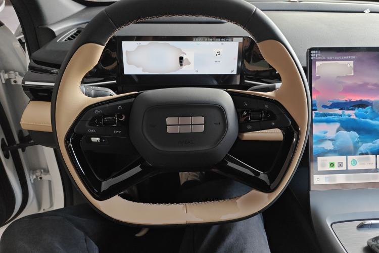 Used Geely Galaxy L6 2024 125km PLUS Dragon Edition