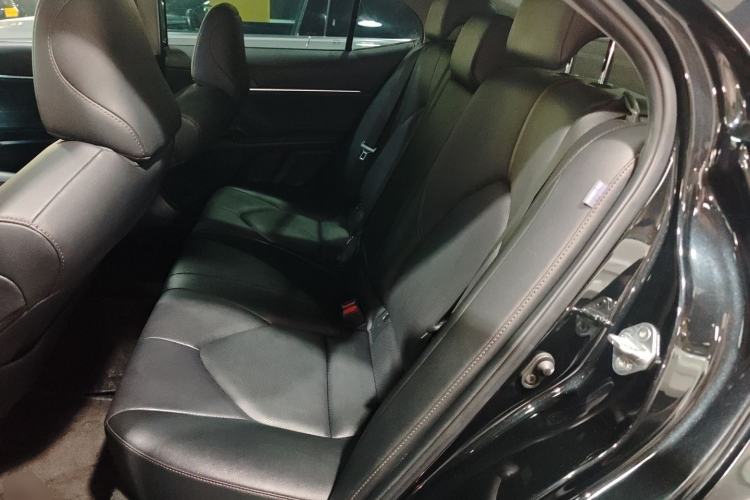 Used Toyota Camry 2021 2.0G Luxury Edition